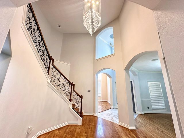 2819 Lake Shore Harbour Drive, Missouri City, TX 77459