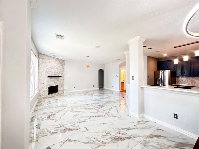 2819 Lake Shore Harbour Drive, Missouri City, TX 77459