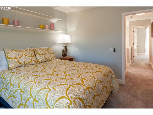 13162 Sw RAPTOR Pl, Portland, OR 97223