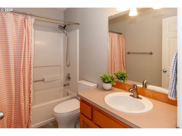 13162 Sw RAPTOR Pl, Portland, OR 97223