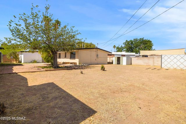 5541 E Mabel Street, Tucson, AZ 85712