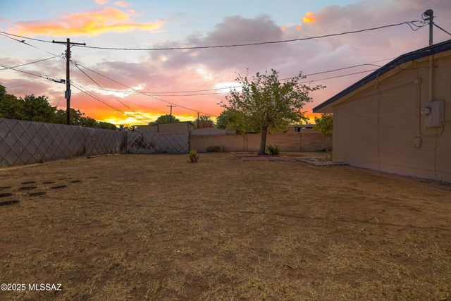 5541 E Mabel Street, Tucson, AZ 85712