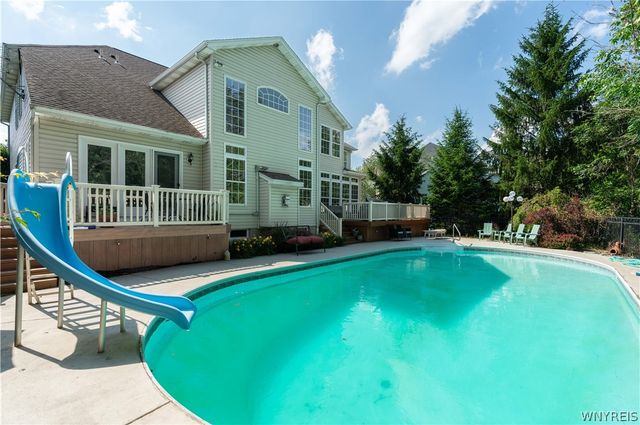 6225 Country Walk Court, Clarence, NY 14032