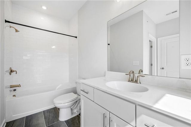 552 Ember Lane NW, Atlanta, GA 30318