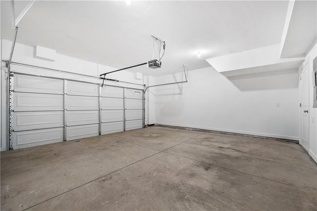 552 Ember Lane NW, Atlanta, GA 30318