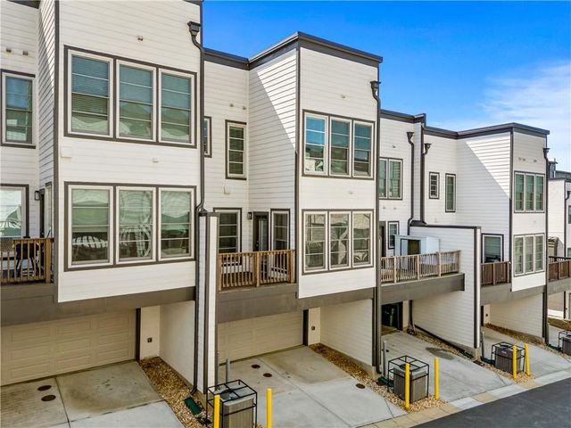 552 Ember Lane NW, Atlanta, GA 30318