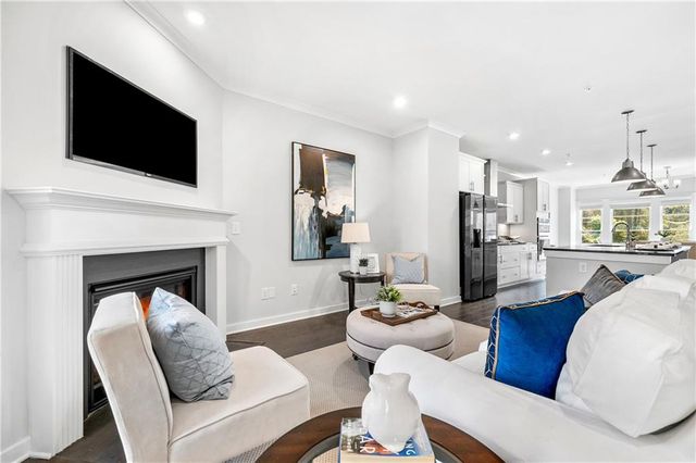 552 Ember Lane NW, Atlanta, GA 30318
