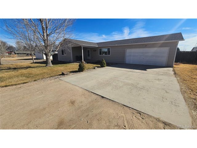 511 Rose St, Hillrose, CO 80733
