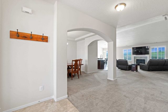 19016 E 15th Ave, Spokane Valley, WA 99016