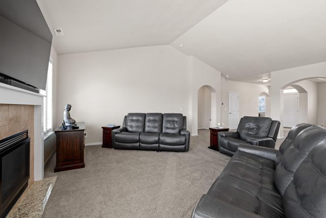 19016 E 15th Ave, Spokane Valley, WA 99016