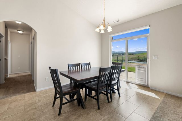 19016 E 15th Ave, Spokane Valley, WA 99016