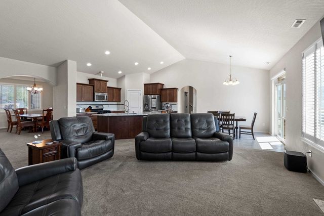 19016 E 15th Ave, Spokane Valley, WA 99016
