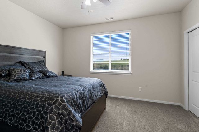 19016 E 15th Ave, Spokane Valley, WA 99016