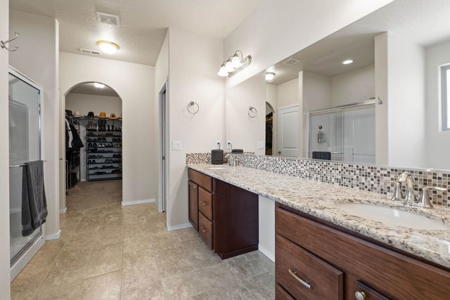 19016 E 15th Ave, Spokane Valley, WA 99016