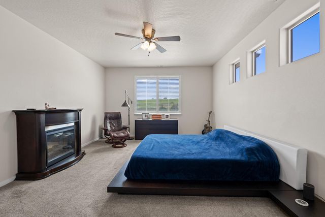 19016 E 15th Ave, Spokane Valley, WA 99016