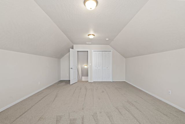19016 E 15th Ave, Spokane Valley, WA 99016