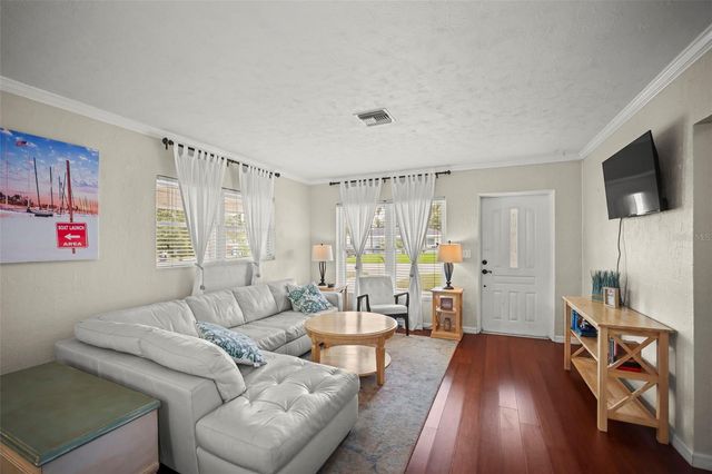 1121 SUNNYDALE DRIVE, Clearwater, FL 33755