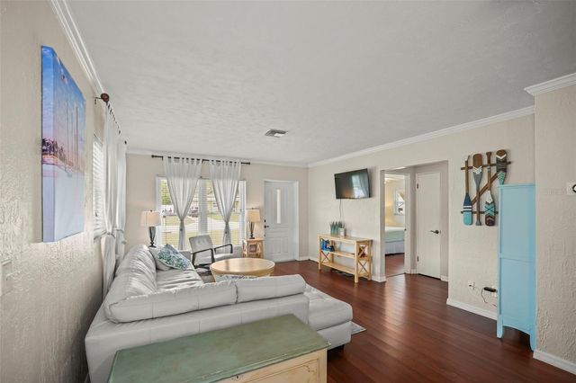 1121 SUNNYDALE DRIVE, Clearwater, FL 33755