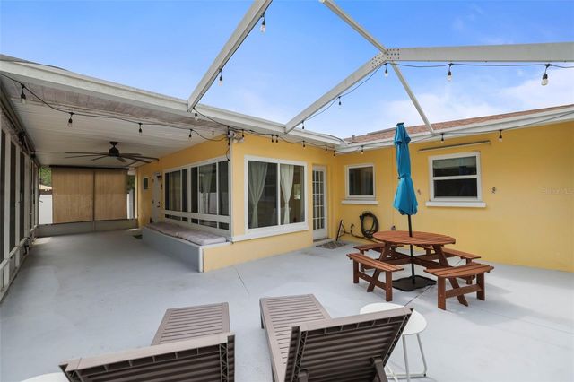 1121 SUNNYDALE DRIVE, Clearwater, FL 33755