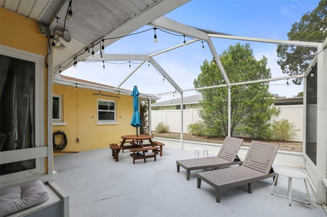 1121 SUNNYDALE DRIVE, Clearwater, FL 33755