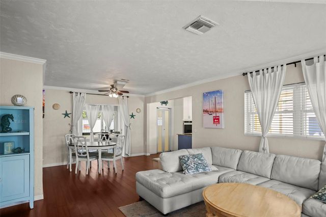 1121 SUNNYDALE DRIVE, Clearwater, FL 33755