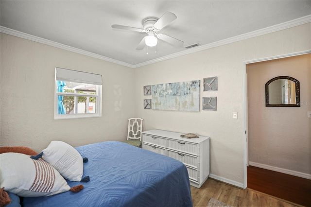 1121 SUNNYDALE DRIVE, Clearwater, FL 33755
