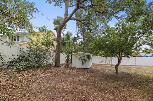 1121 SUNNYDALE DRIVE, Clearwater, FL 33755