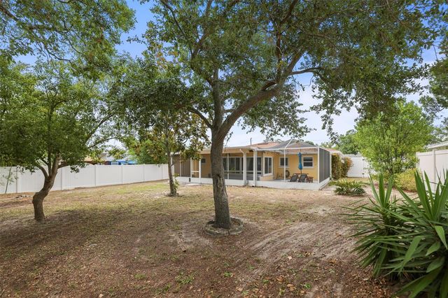 1121 SUNNYDALE DRIVE, Clearwater, FL 33755