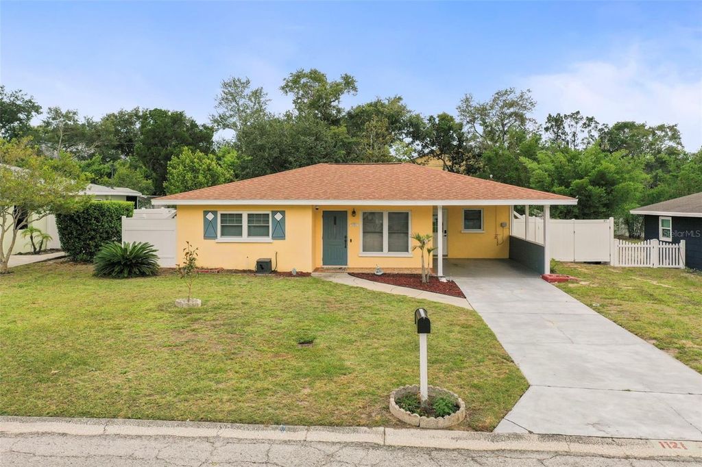 1121 SUNNYDALE DRIVE, Clearwater, FL 33755