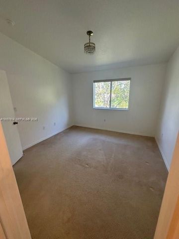 1271 SE 28th Ct 203, Homestead, FL 33035