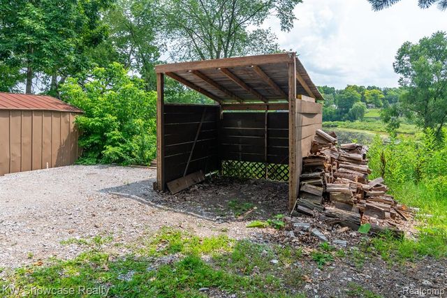 3181 Granda Vista Drive, Milford, MI 48380