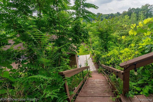 3181 Granda Vista Drive, Milford, MI 48380