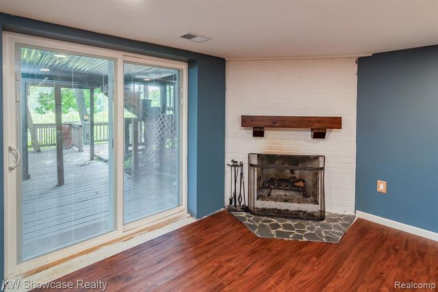 3181 Granda Vista Drive, Milford, MI 48380