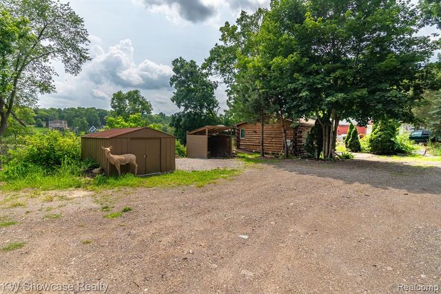 3181 Granda Vista Drive, Milford, MI 48380