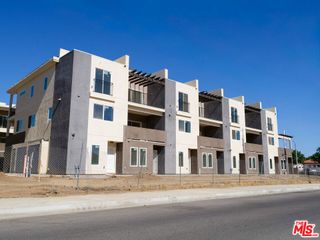 38225 E 9th Street Q11/9T, Palmdale, CA 93550