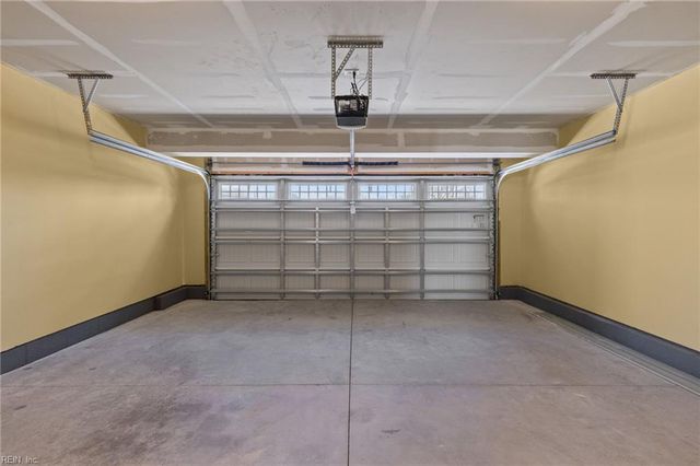 123 Good Hope LN, Portsmouth, VA 23702