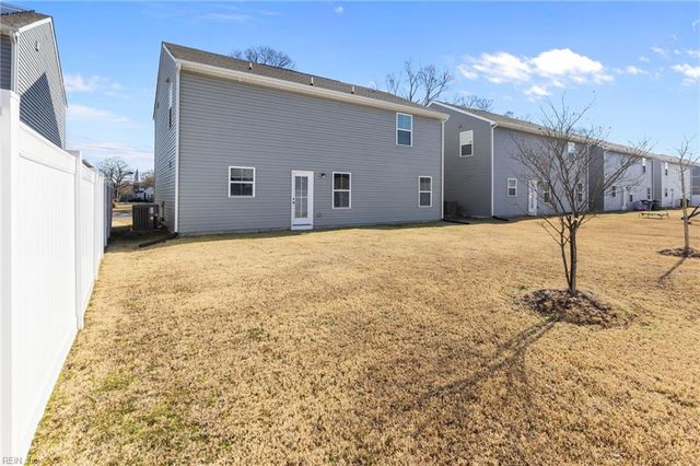 123 Good Hope LN, Portsmouth, VA 23702