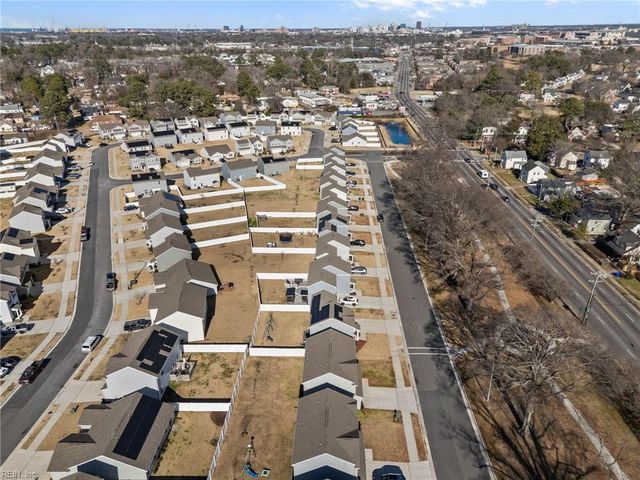 123 Good Hope LN, Portsmouth, VA 23702