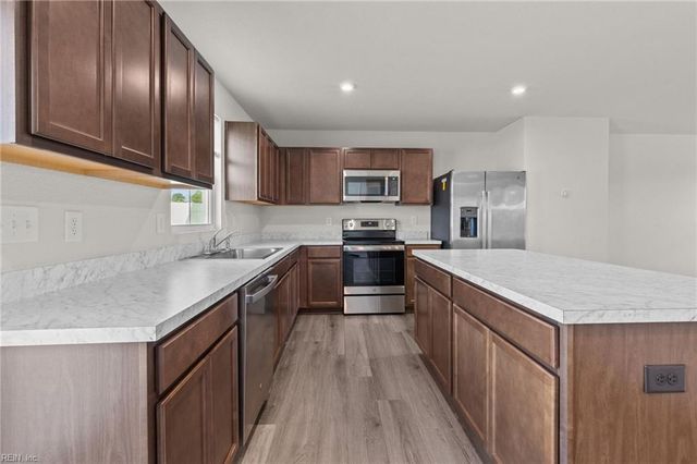 123 Good Hope LN, Portsmouth, VA 23702