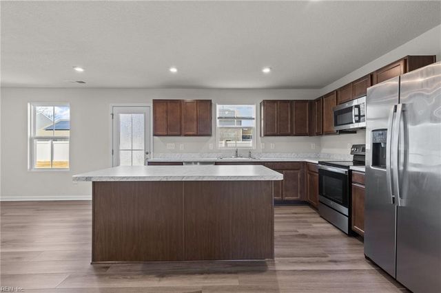 123 Good Hope LN, Portsmouth, VA 23702