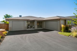 3633 SW 47th Street, Redmond, OR 97756