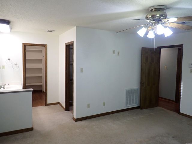 9 Lexington Circle, Arkadelphia, AR 71923