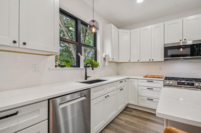 1787 Carroll Avenue, Saint Paul, MN 55104