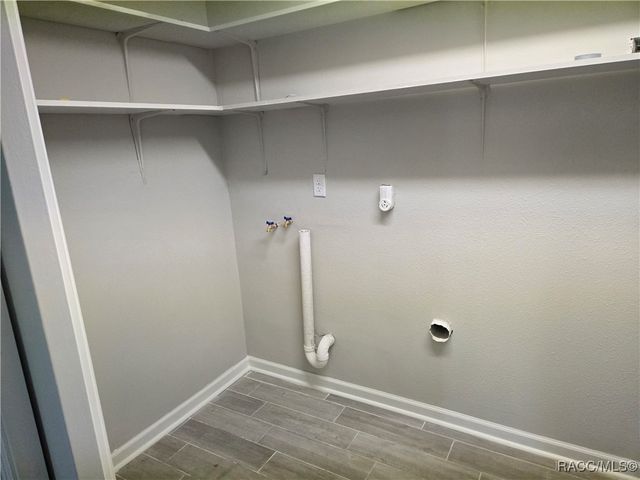 11599 W Kingfisher Court, Crystal River, FL 34429