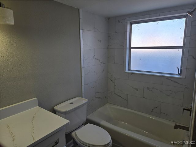 11599 W Kingfisher Court, Crystal River, FL 34429