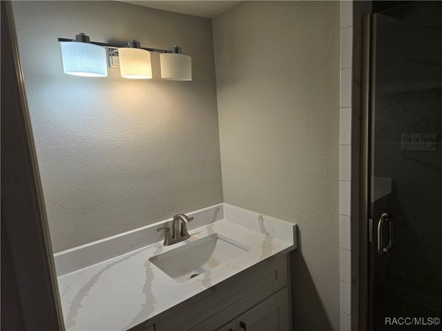 11599 W Kingfisher Court, Crystal River, FL 34429