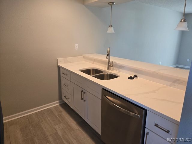 11599 W Kingfisher Court, Crystal River, FL 34429