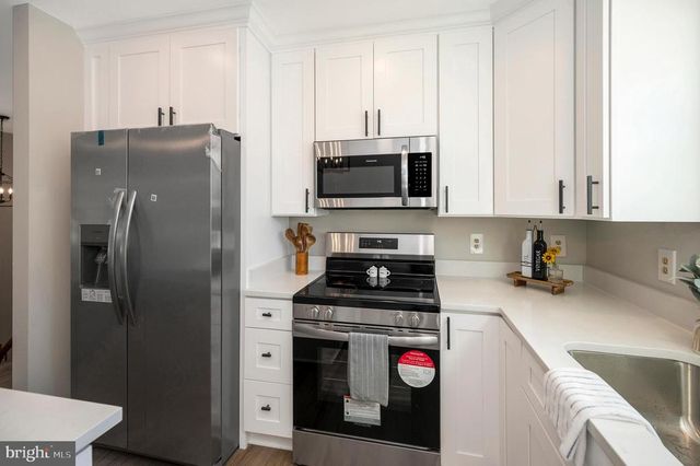 8006 BLOSSOM WOOD CT, Fredericksburg, VA 22407