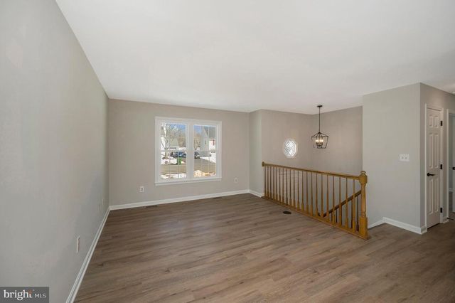 8006 BLOSSOM WOOD CT, Fredericksburg, VA 22407