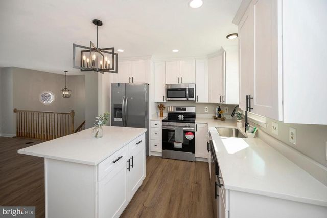 8006 BLOSSOM WOOD CT, Fredericksburg, VA 22407